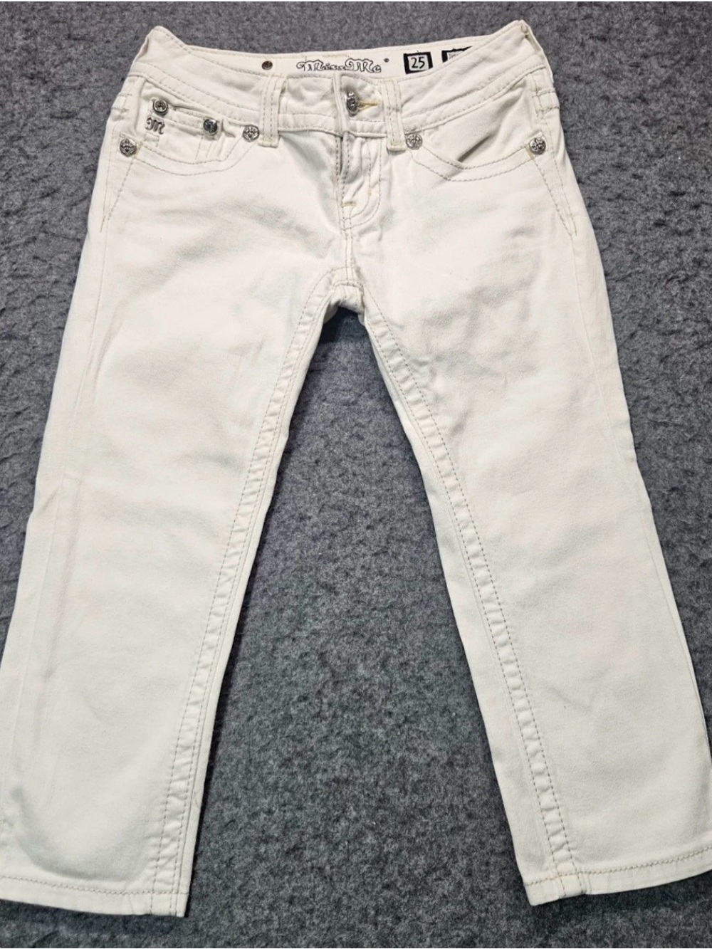 Miss Me White Girls' Jeans with Silver Floral Button